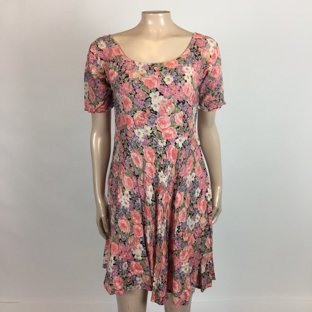 Vintage 90's Komil Hawaii Rayon Floral Dress T28